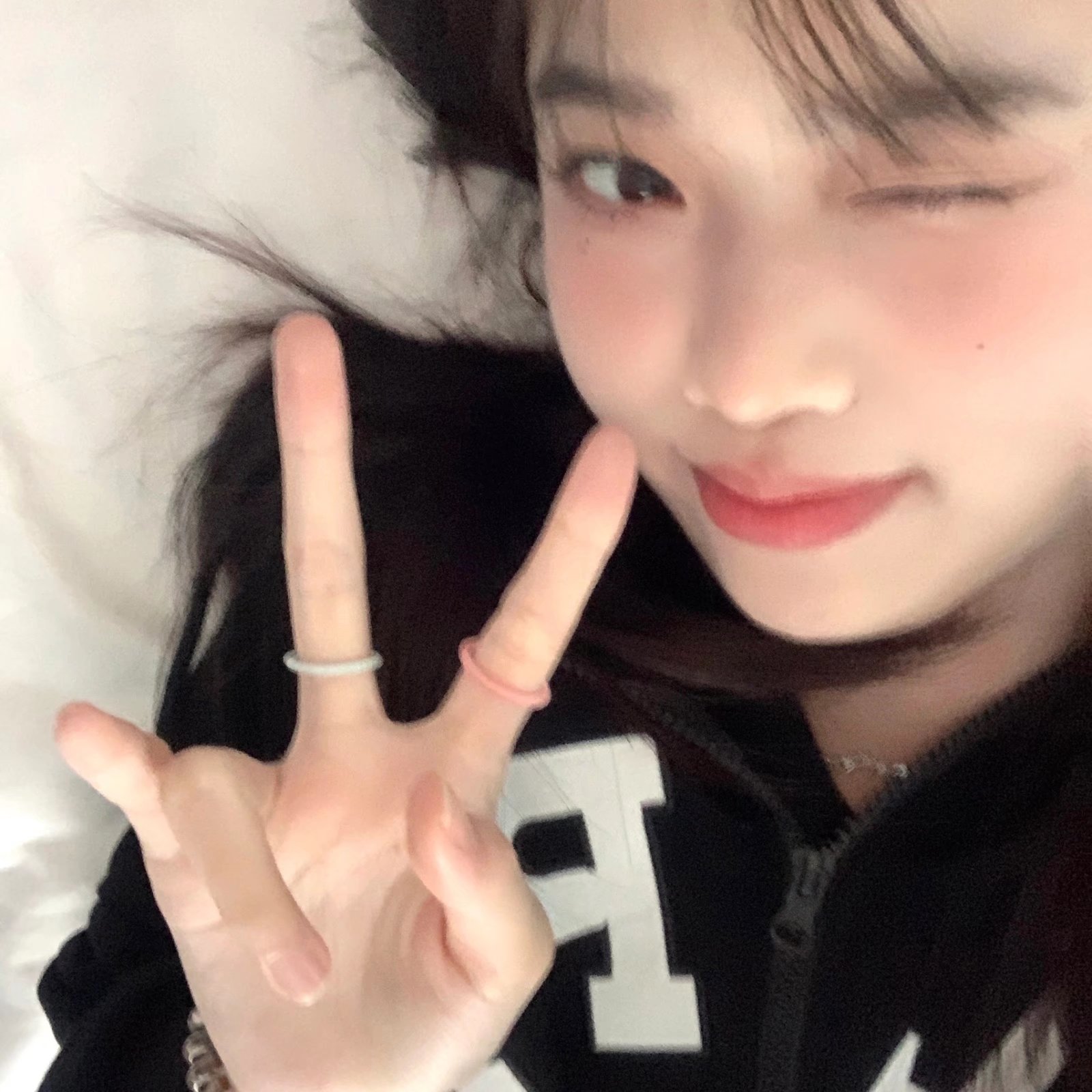 美女图片微信头像_美女图片微信头像侧面