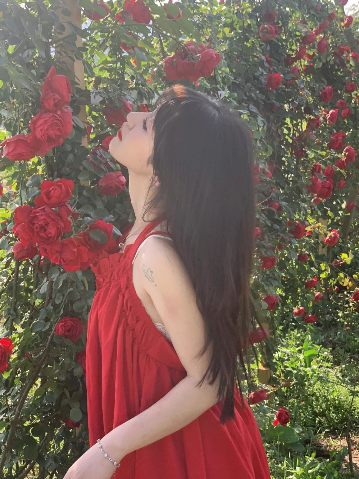 美女壁纸_美女壁纸手机壁纸图片身材养眼