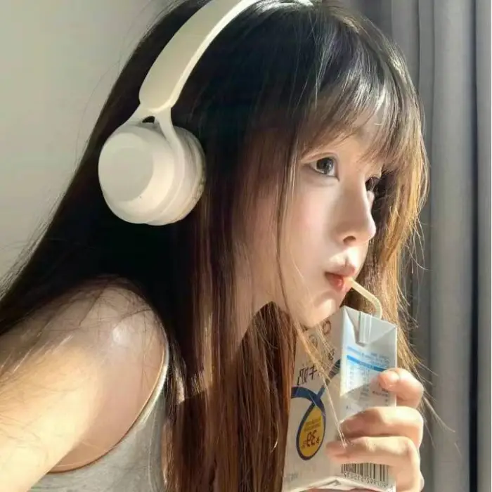 美女头像真人_美女自拍