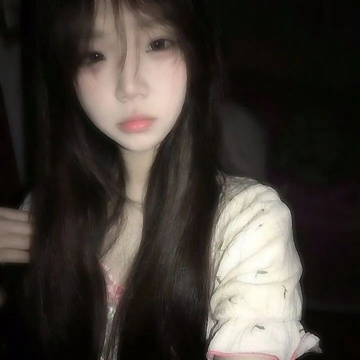 美女自拍_美女头像真人