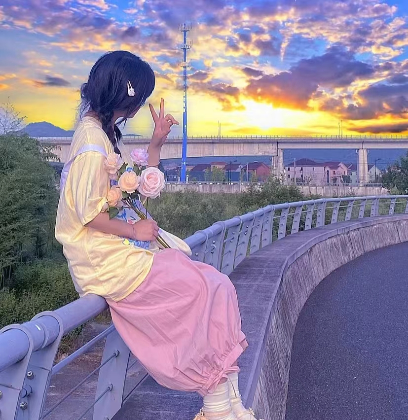 美女头像真人侧脸_美女头像真人甜美