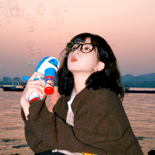 美女头像甜美背影_美女高雅造型