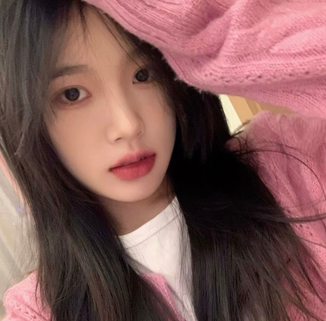 美女壁纸风景_美女头像照片
