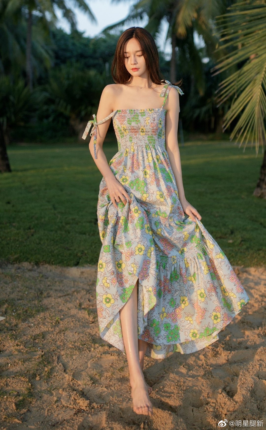 服装服饰女模特_美女照片