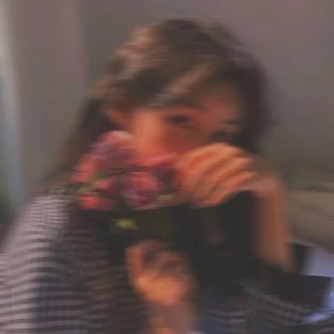 那些富含感情的高清惊艳头像及其情感配句短语今日头条_美女照片背影侧面唯美