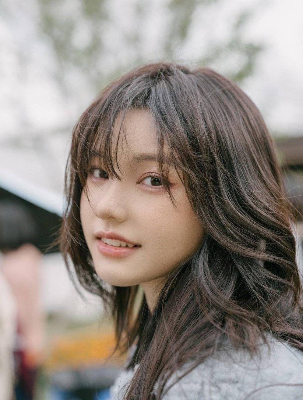 来自分享_美女图片微信头像背影