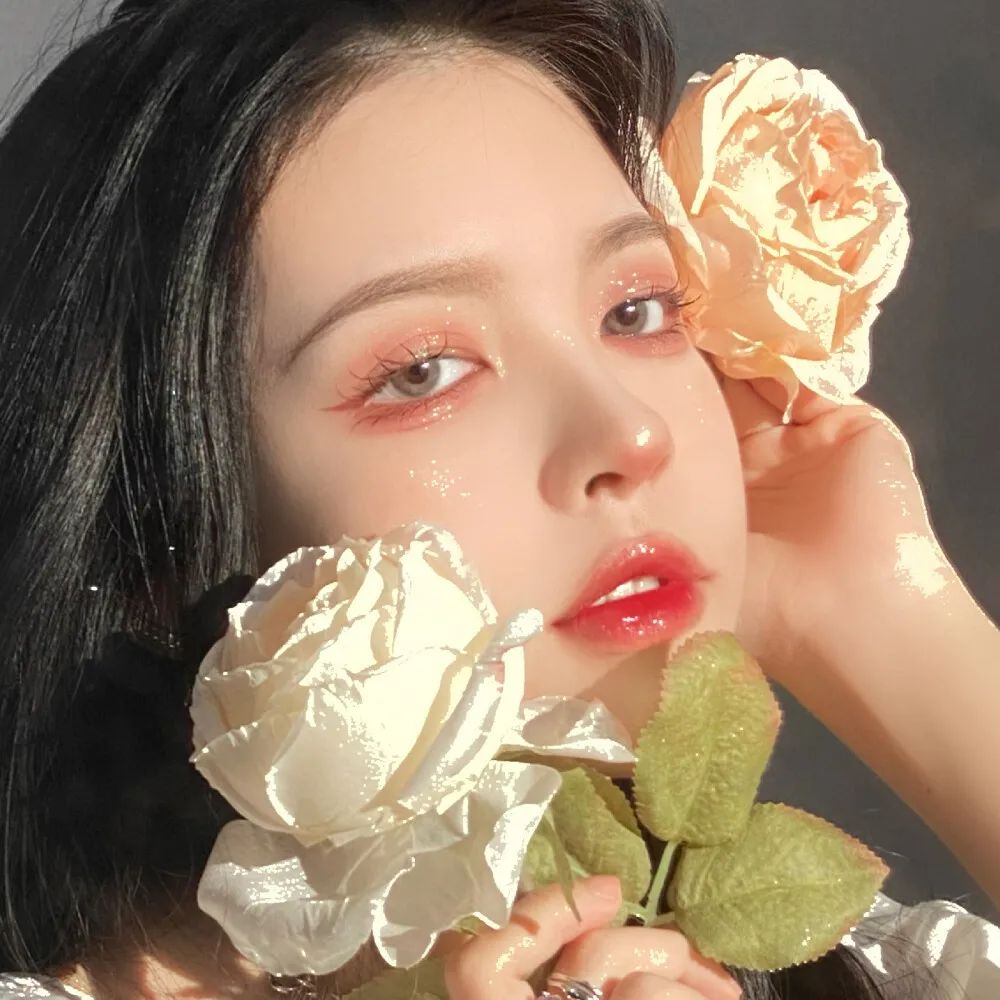 绝美女头真人女生头像_美女壁纸