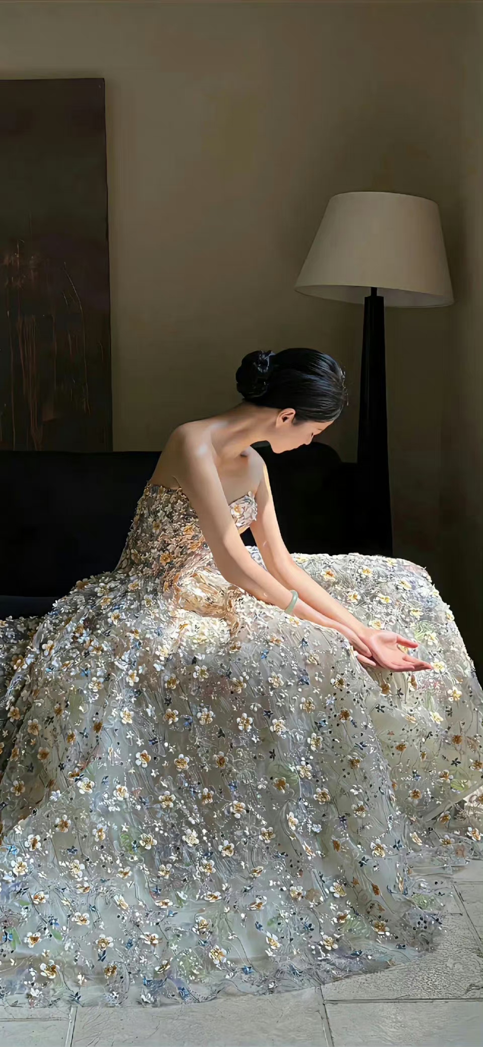 美女图片微信头像高清头像_美女图片微信头像真人背影