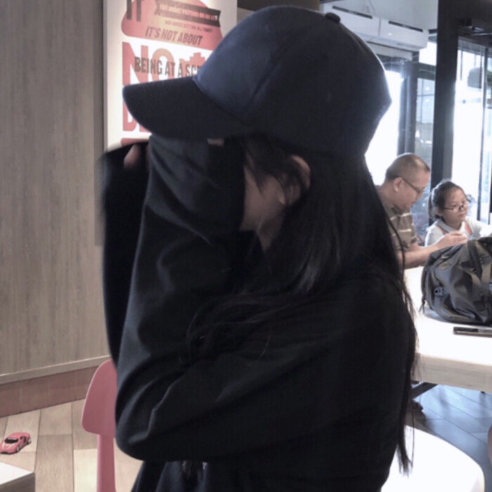 美女照片背影侧面唯美_美女高雅造型