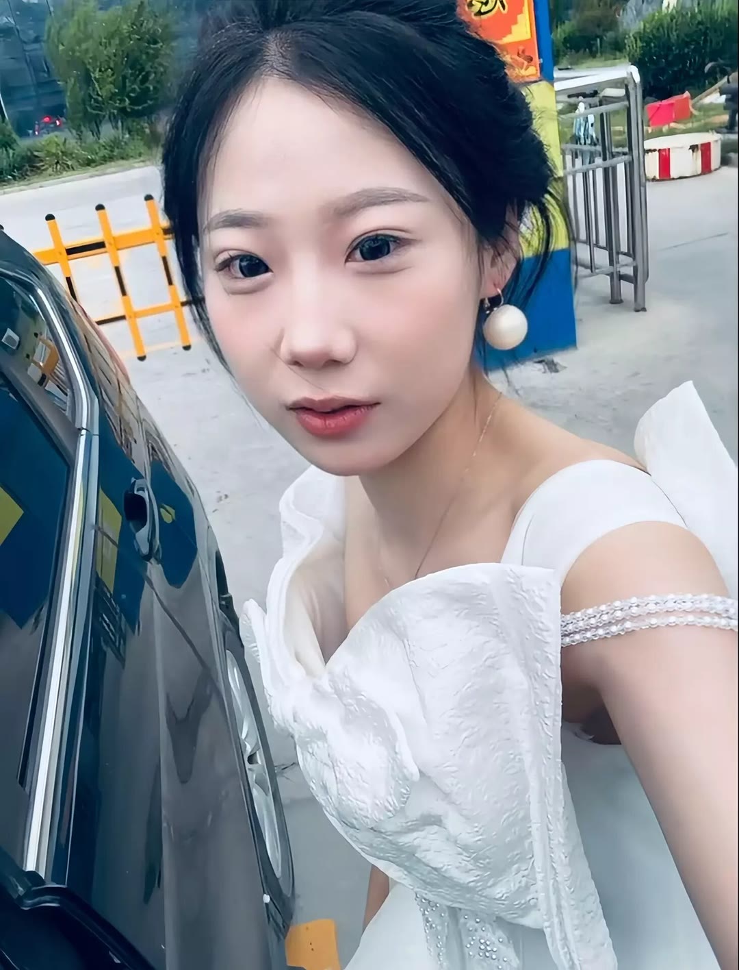 美女图片微信头像背影_美女头像真人
