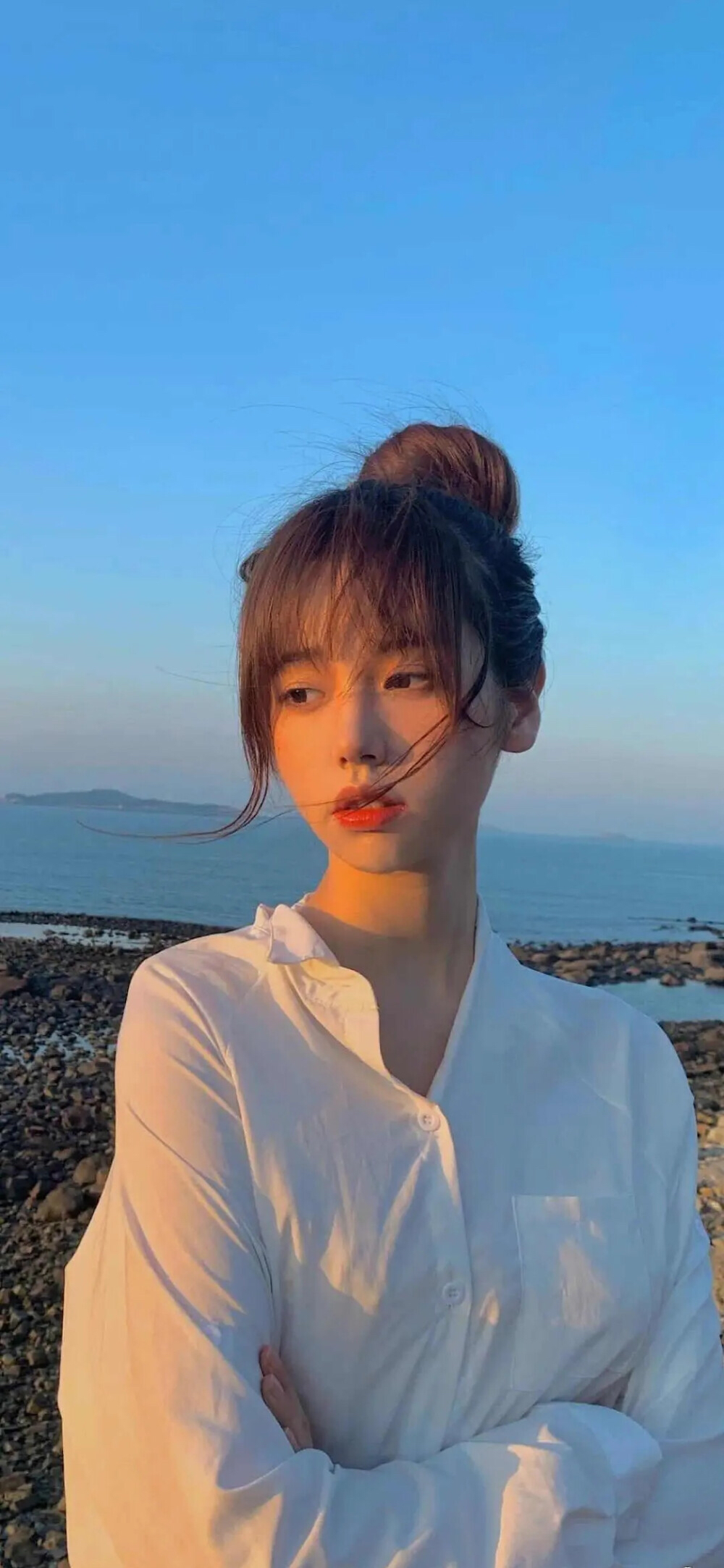 岁月更峥嵘今日头条_美女自拍