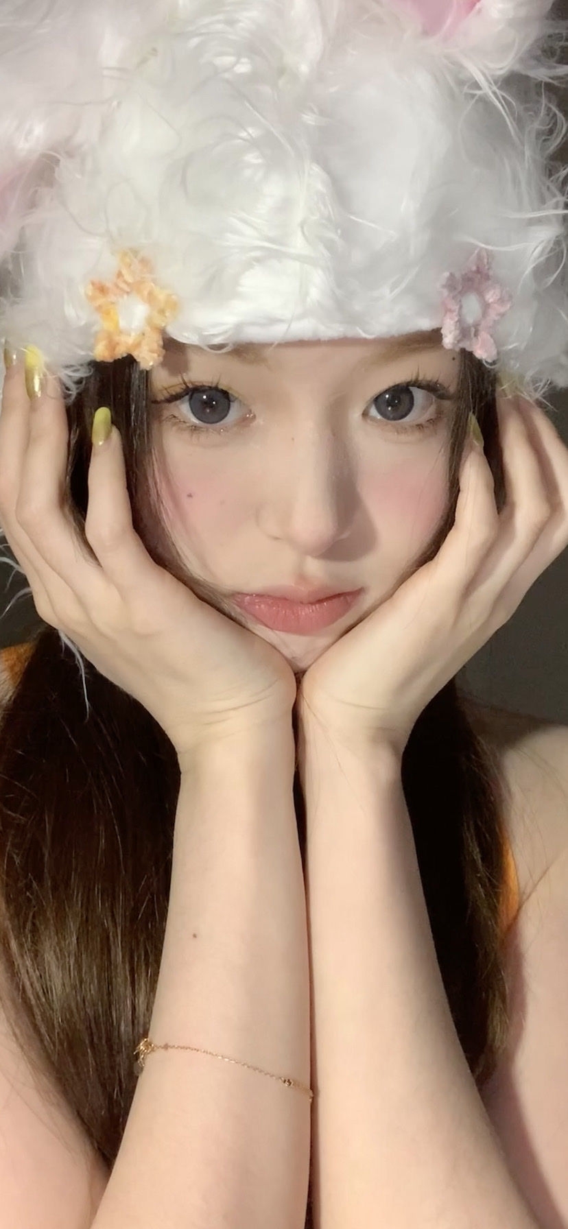 美女时尚街拍_美女高雅造型
