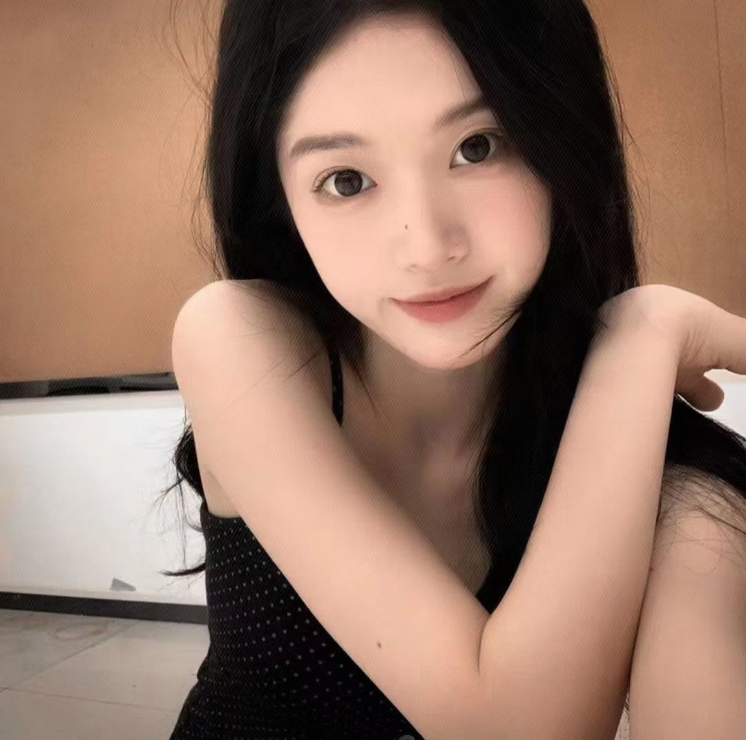 美女壁纸_美女照片游泳壁纸