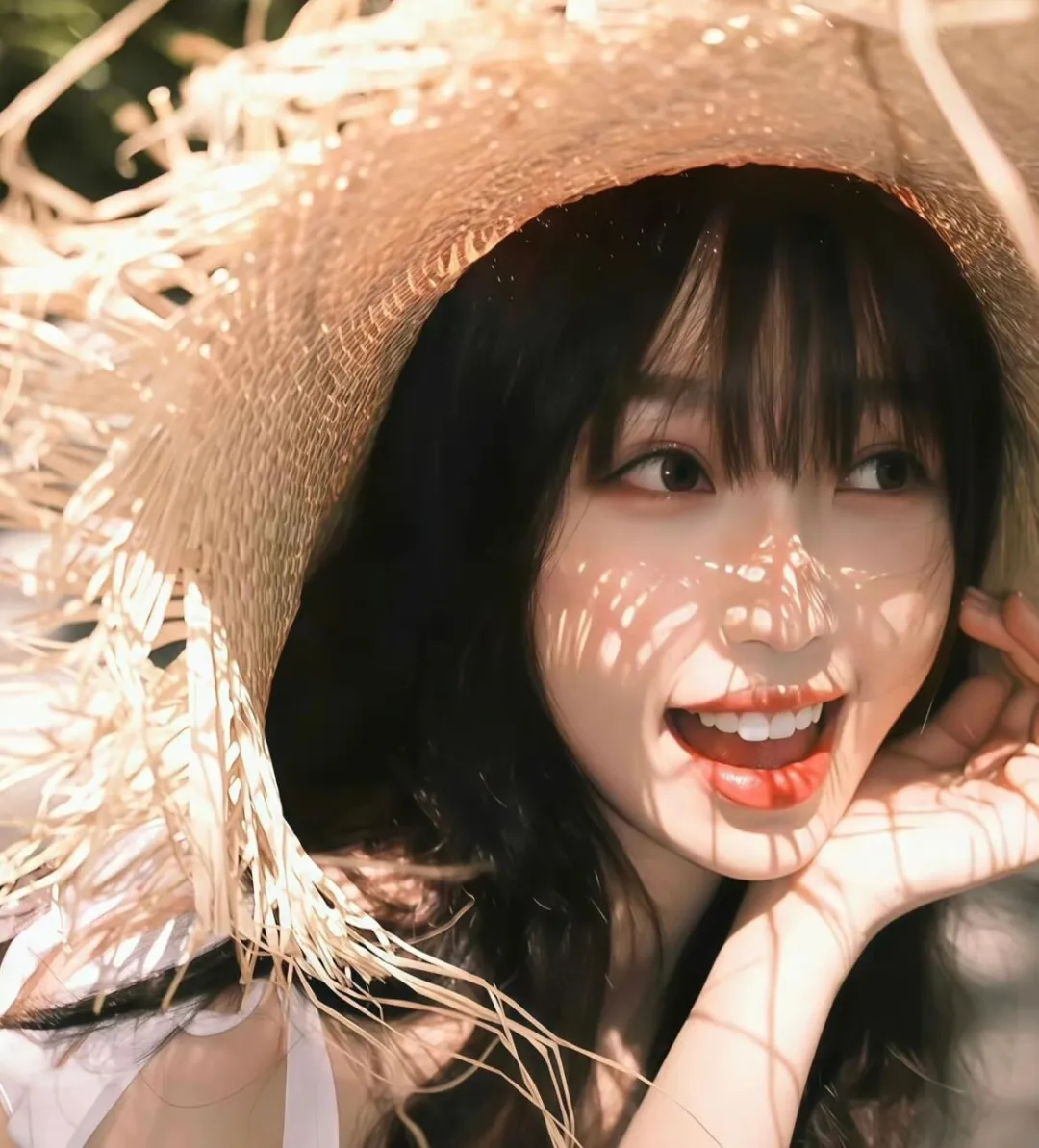 气质女头像_美女照片背影侧面