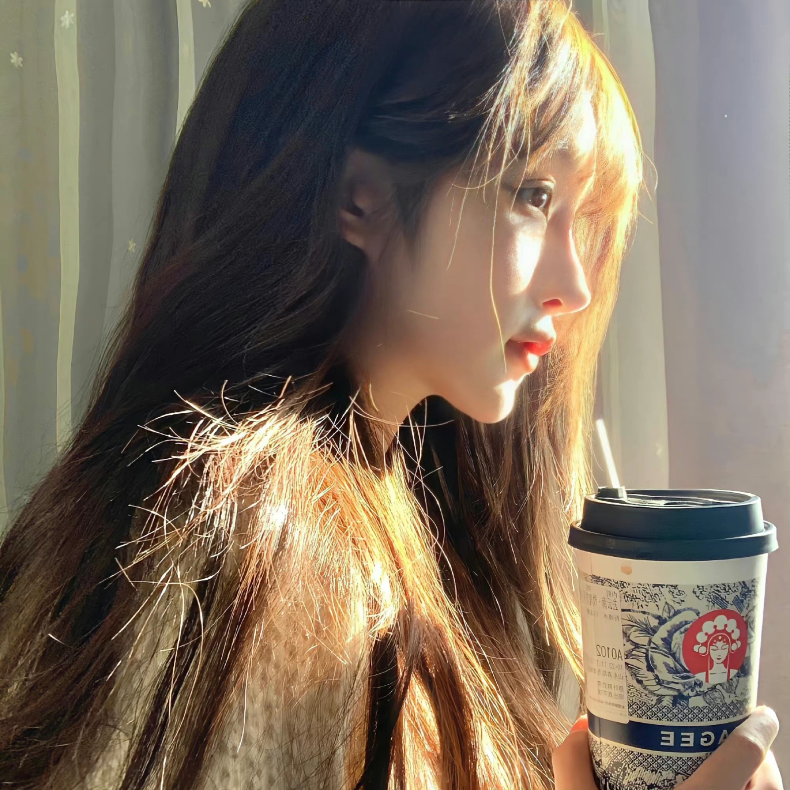 爱能给别人吗美女图片微信头像真人背影