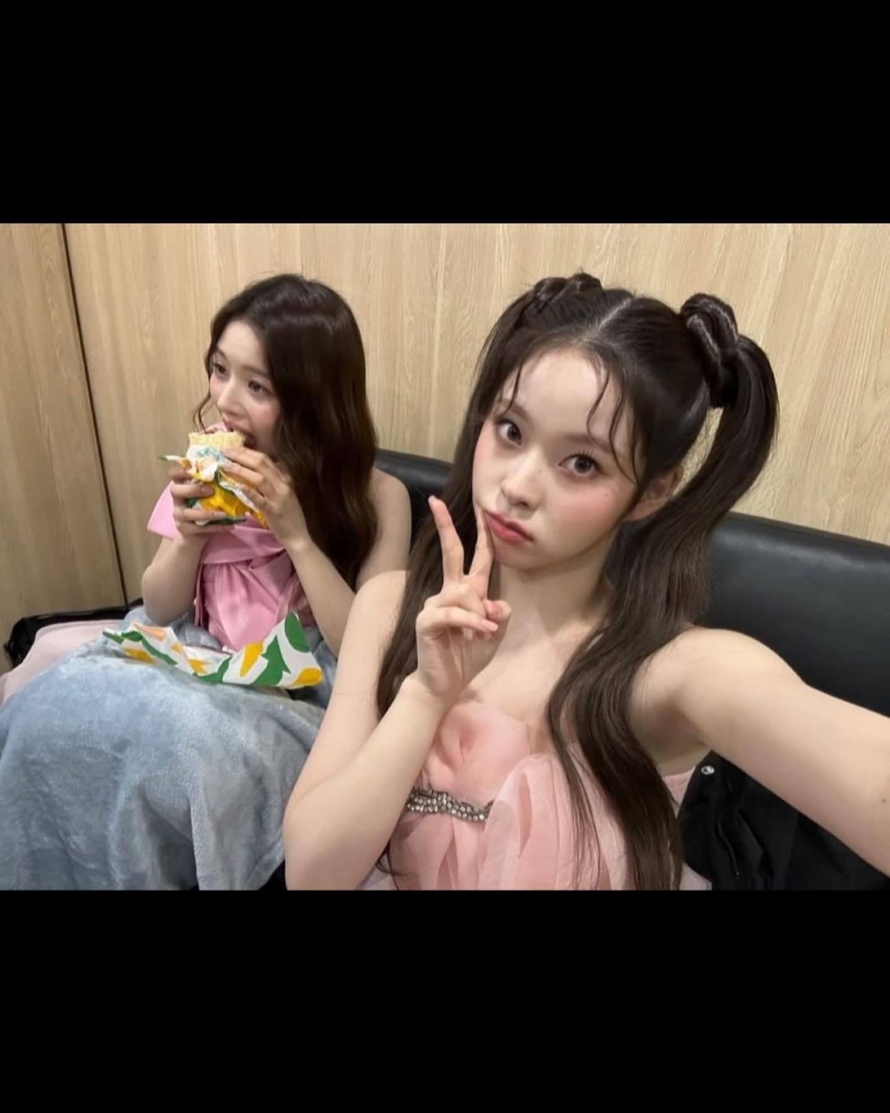 《我年轻漂亮的继坶2美女照片