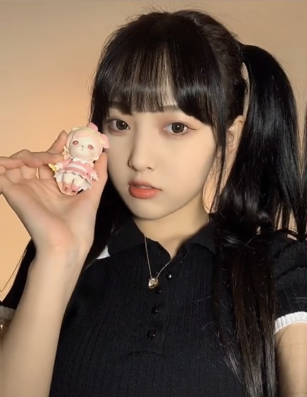 美女壁纸风景_美女照片