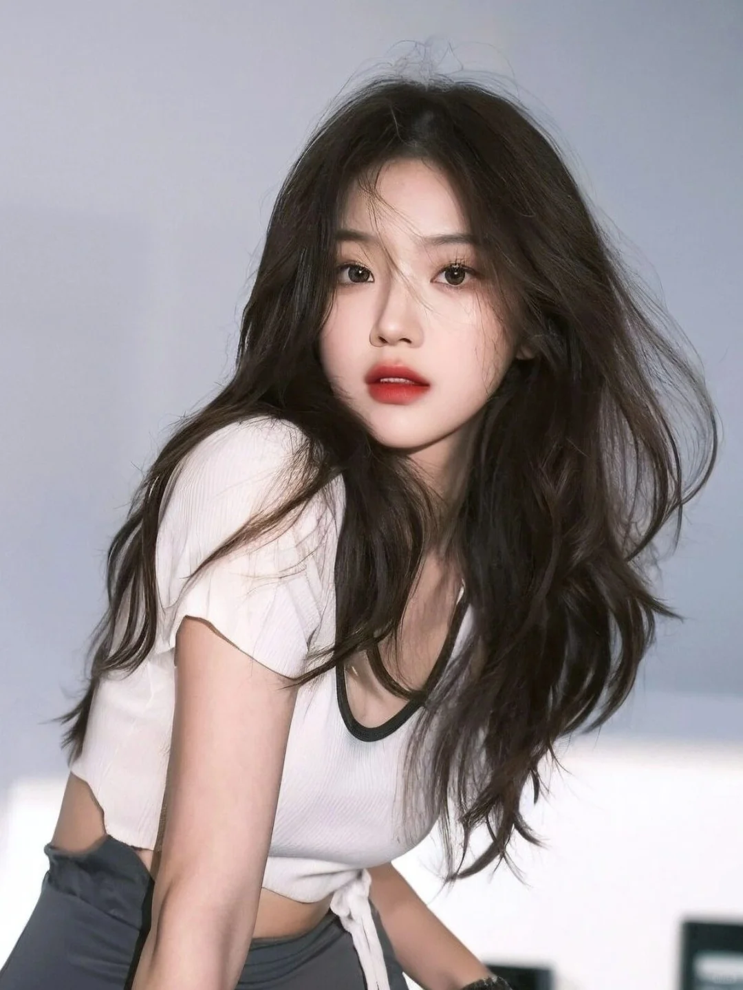 美发男生发型人像_美女头像真人