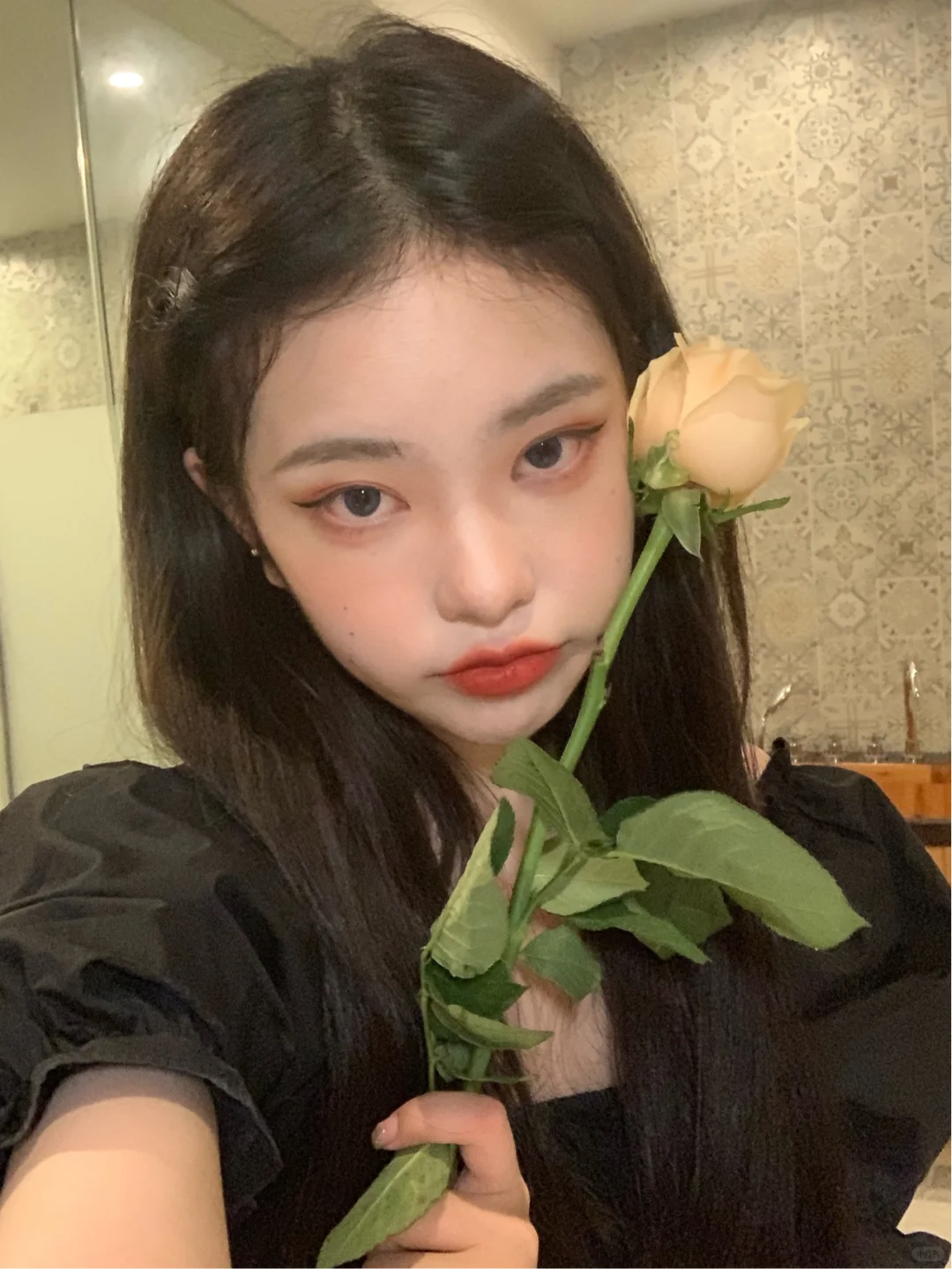 春天复古写真小红书_美女头像甜美