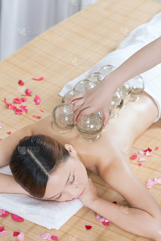 美容顾问个人形象打造简约时尚头像_美女壁纸