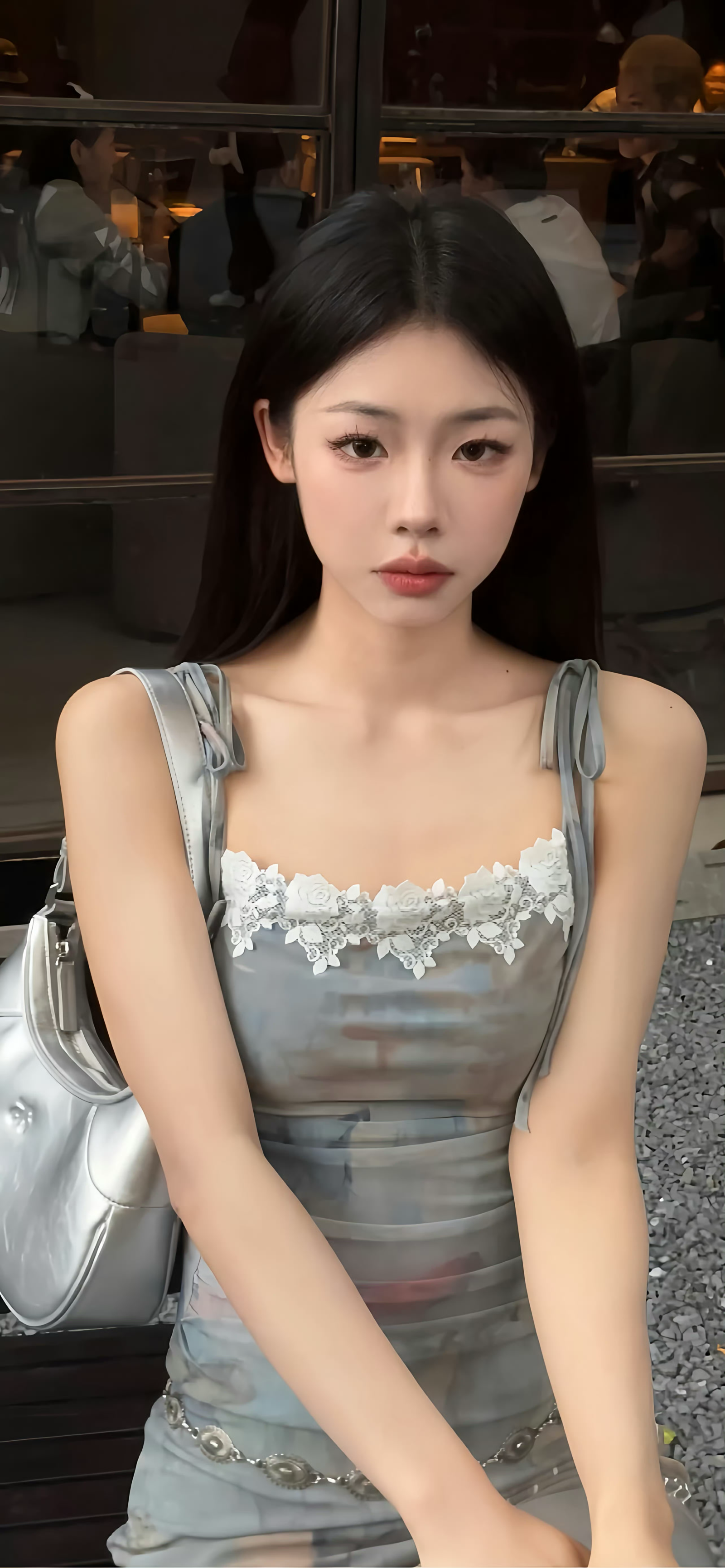 心动警报美女头像真人背影