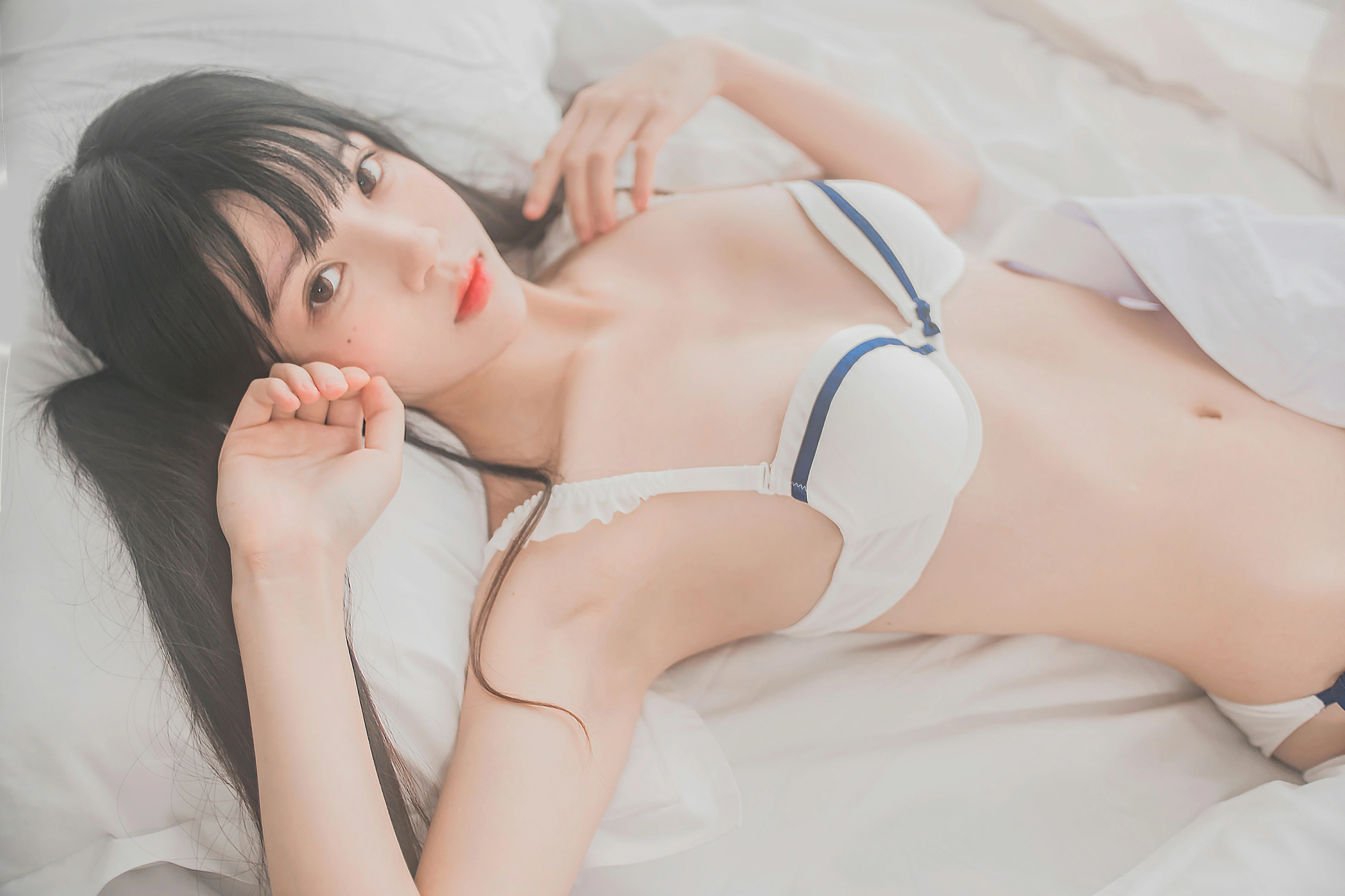 清纯美女仙气户外图片集快资讯快资讯_美女高雅造型