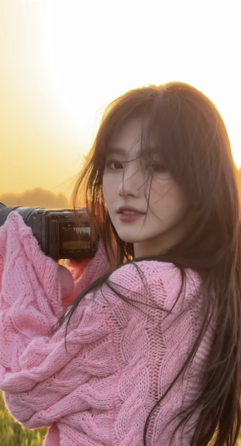 女团少女_美女照片背影侧面