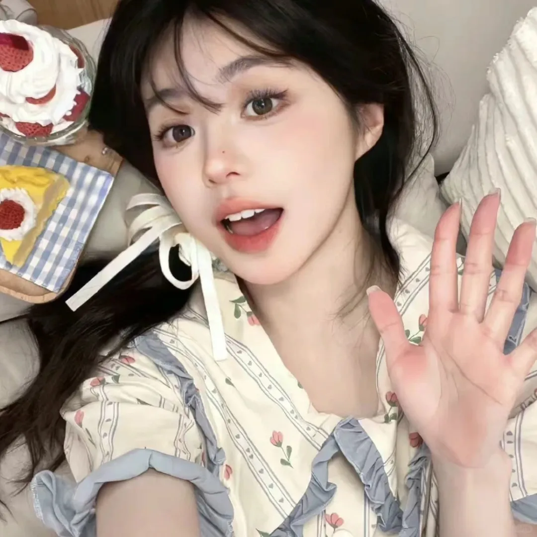 在野外无拘无束_美女头像真人高冷