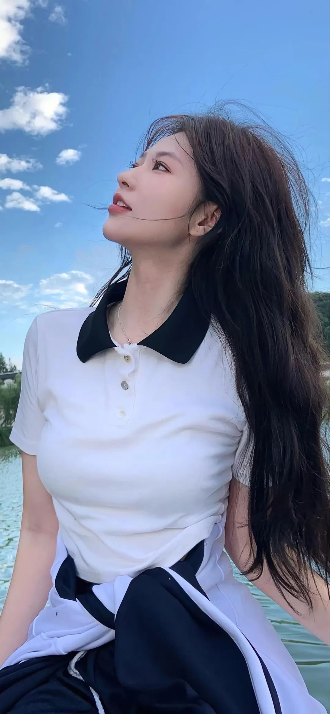美女自拍_美女头像真人职业