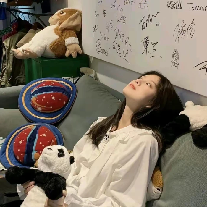 美女图片微信头像_美女头像甜美背影