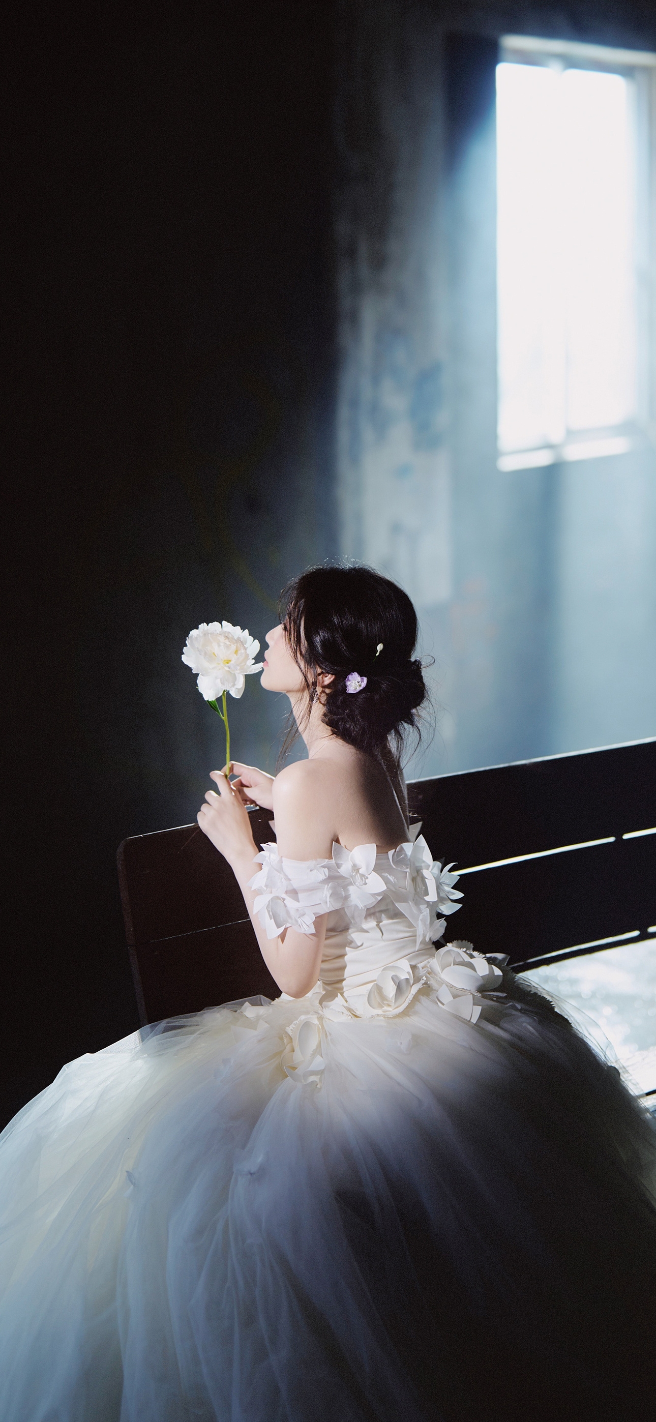 她会怎么做1美女壁纸手机壁纸