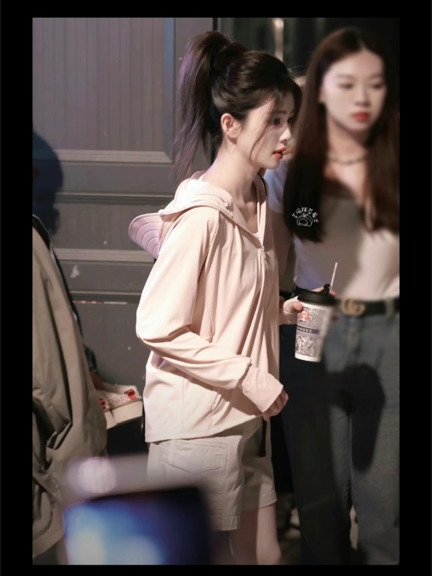 美女图片微信头像_美女照片头像霸气