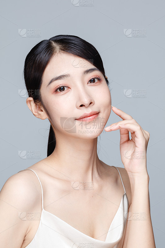 On Call 36小时美女头像真人可爱