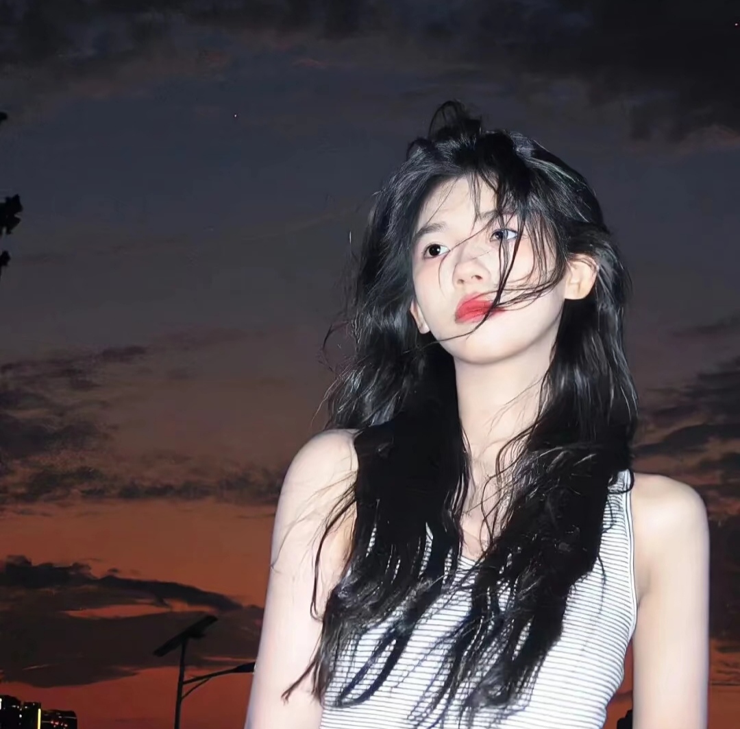 美女头像图片真人_美女高雅造型