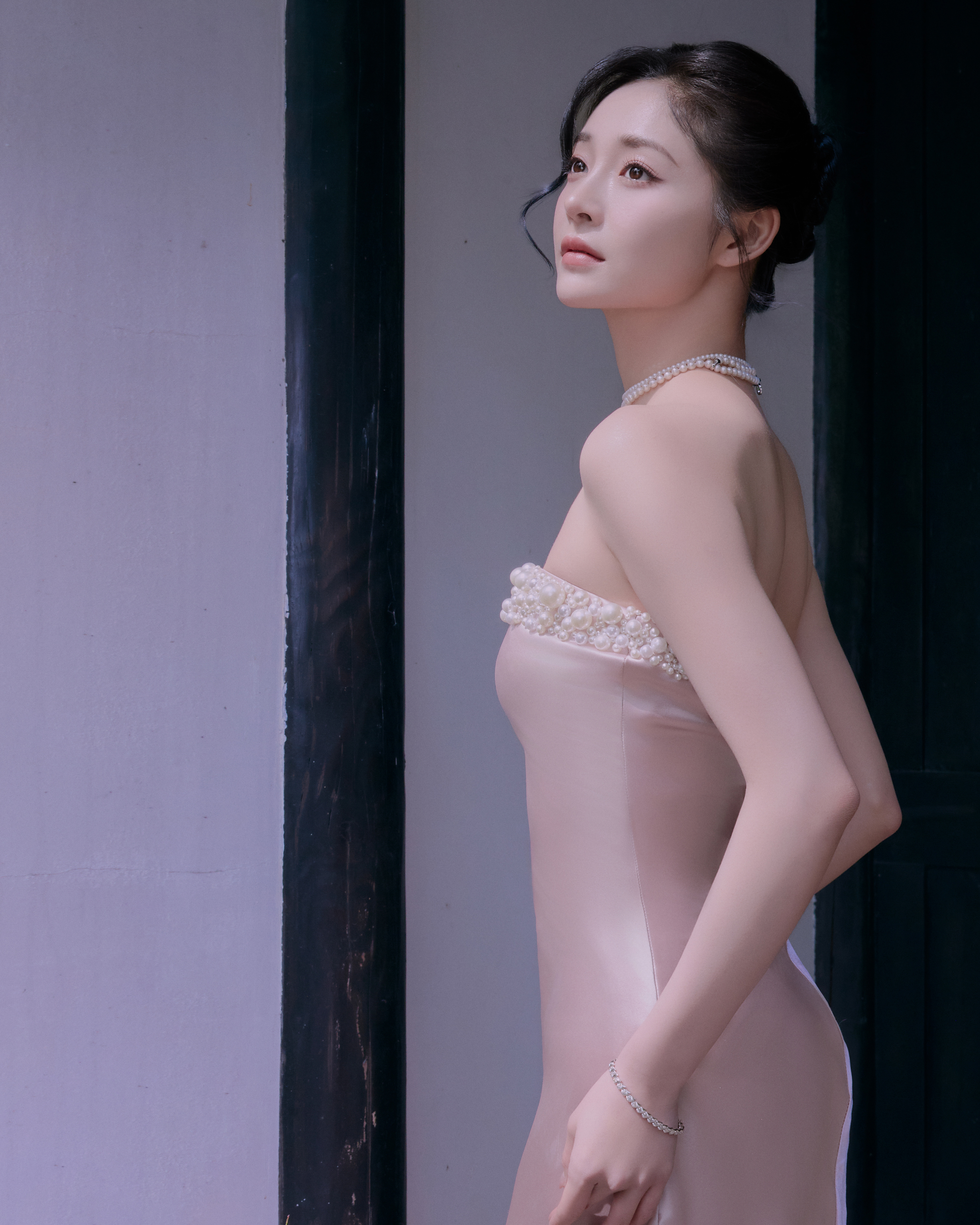 刘海发型短发美女_美女头像真人