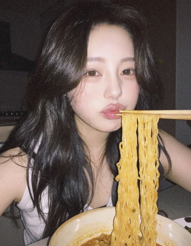 美女头像真人_美女壁纸手机壁纸