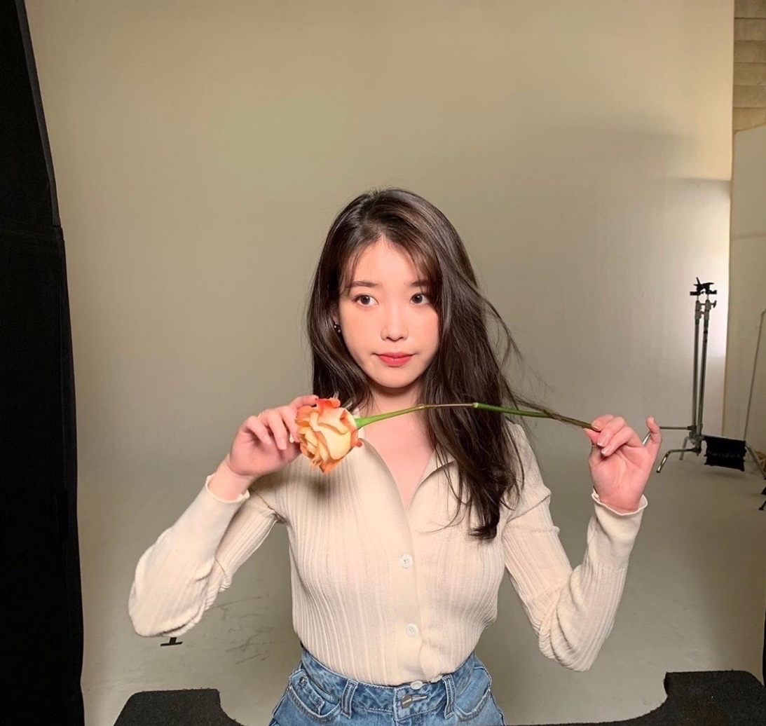 美女壁纸全屏_美女壁纸抖音