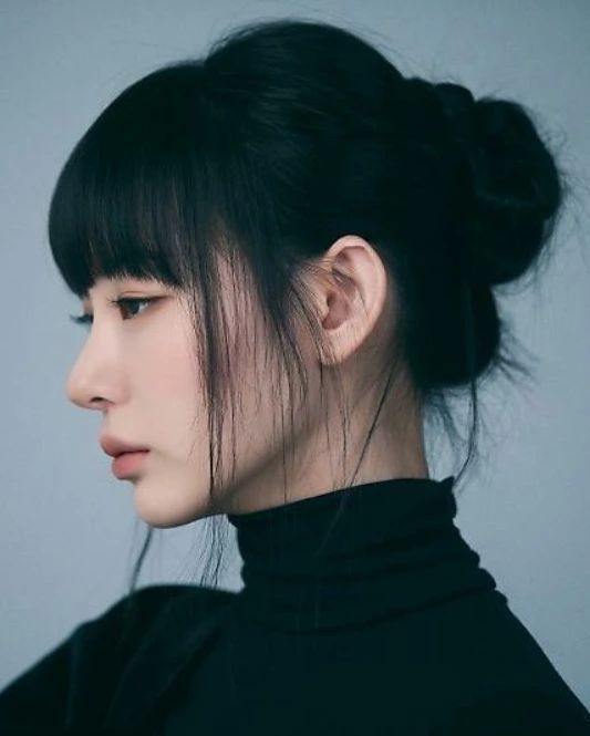 好看动漫女孩侧脸手机壁纸背景图彼岸手机壁纸_美女图片微信头像背影酷霸气