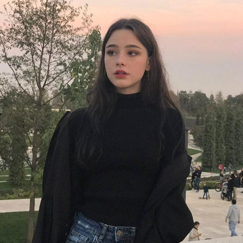 美女头像图片清新自然_美女壁纸
