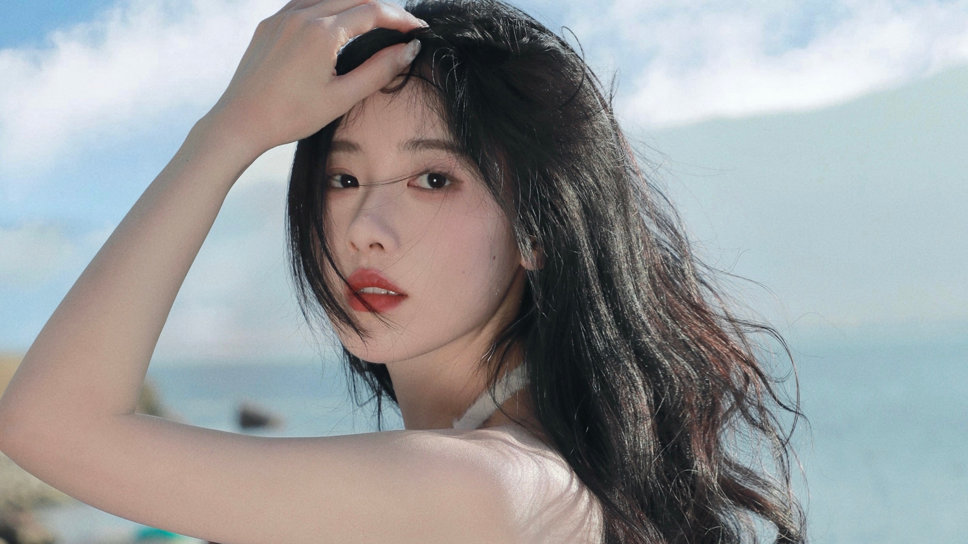 美女壁纸第期徐璐_美女头像真人职业
