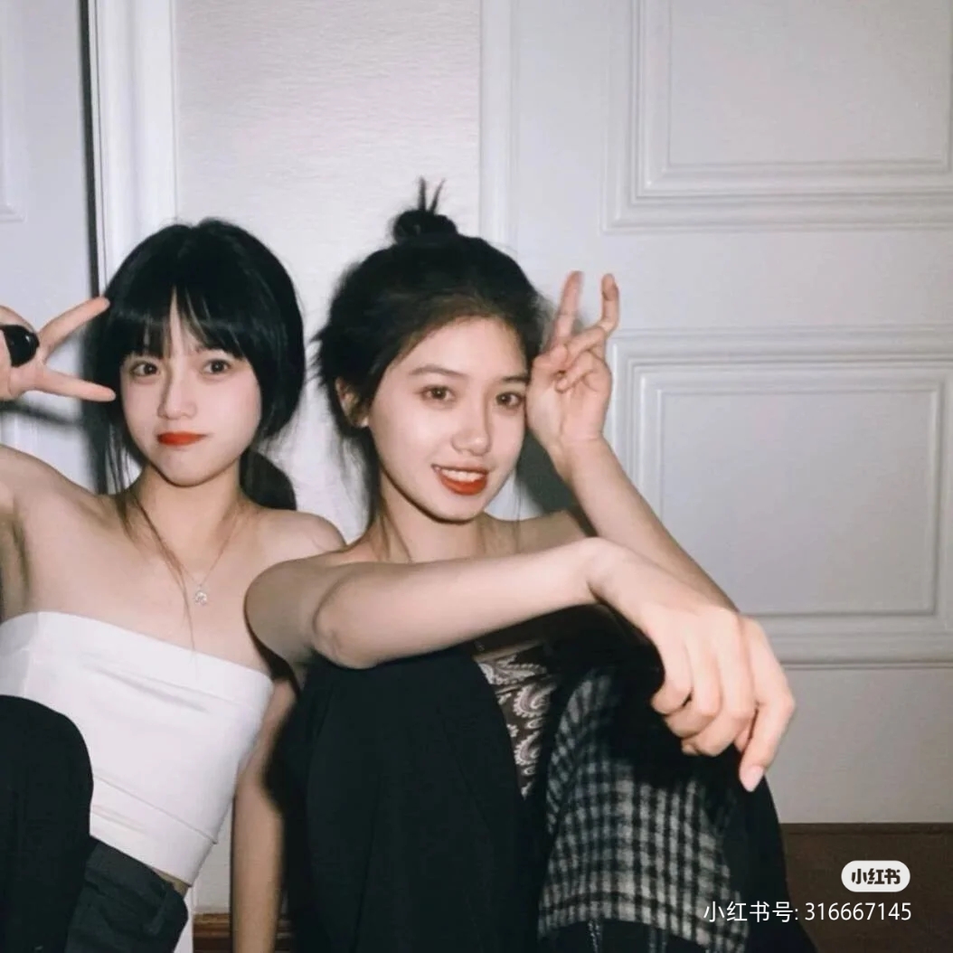 美女头像真人头像_美女时尚街拍